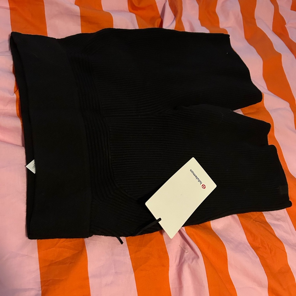 Lululemon Black Ribbed Shorts